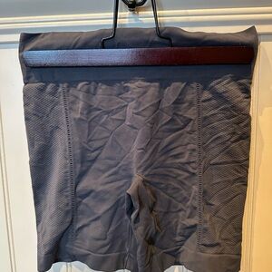 SPANX Ladies Women’s Girls Size Small Dark Grey Shape Wear Athletic Shorts